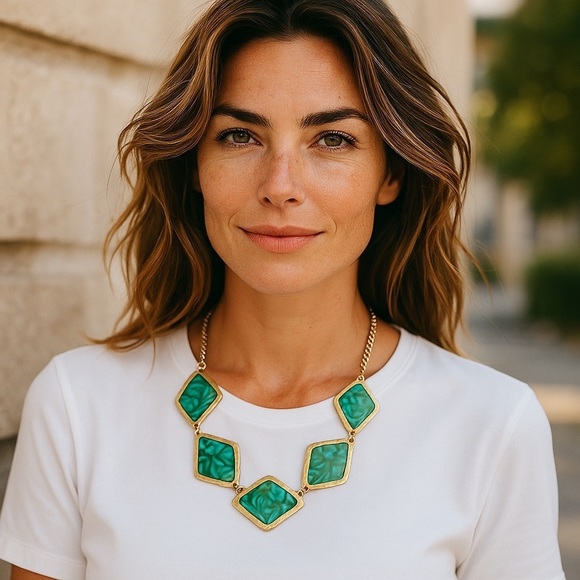 Diamond Shape Gold Tone Necklace With Cascading Deep Green tones. - Picture 1 of 9